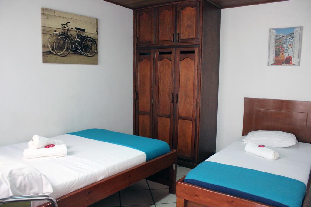 Pasadena Hostel Cali Kamer foto