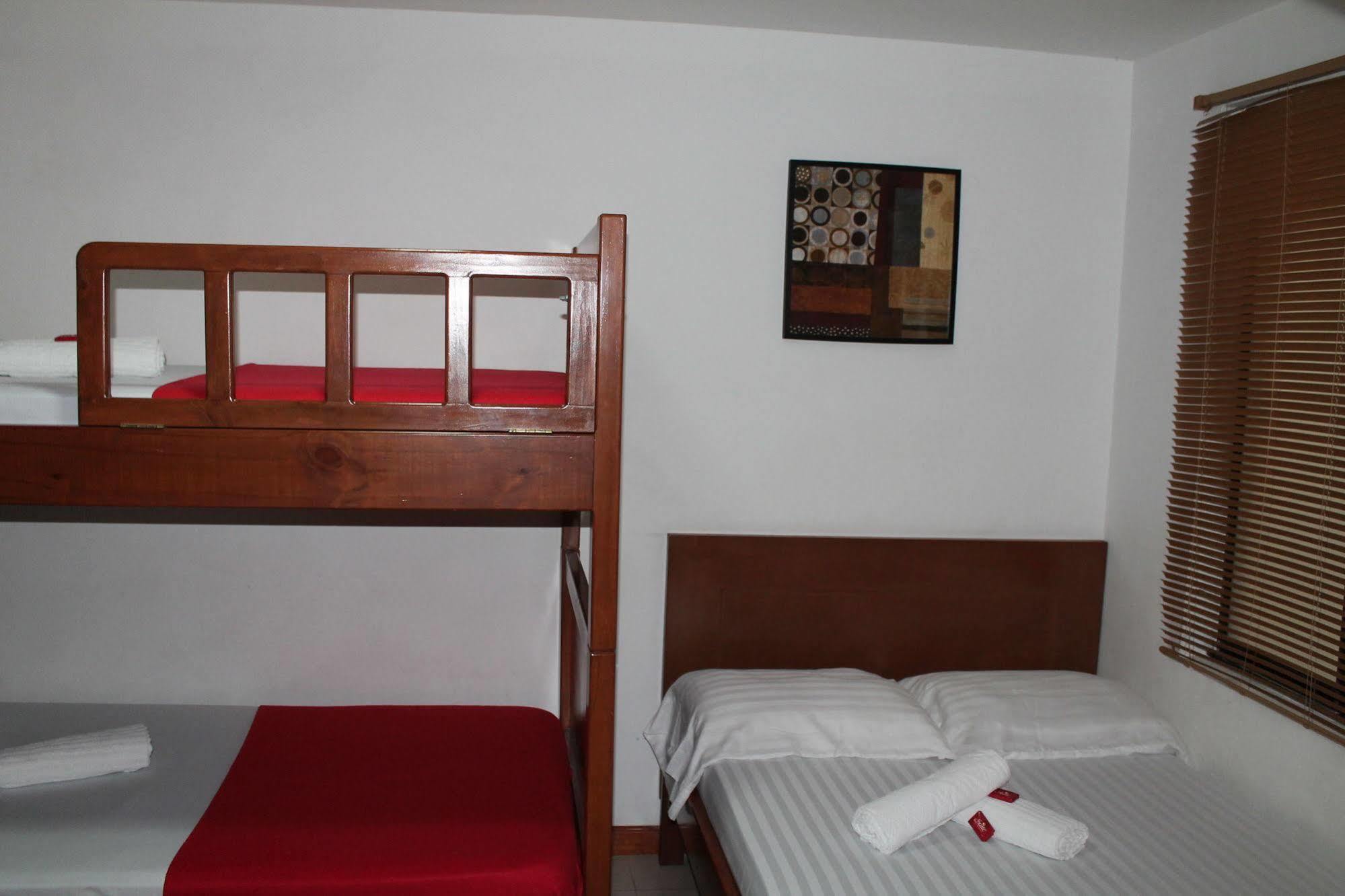 Pasadena Hostel Cali Buitenkant foto